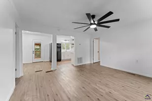 139 Oakwood Dr, Macon, GA 31211 - Photo 7