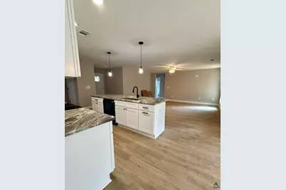 205 Sutton Dr., Perry, GA 31069 - Photo 7