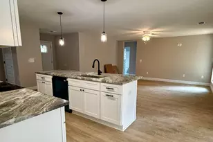 205 Sutton Dr, Perry, GA 31069 - Photo 7