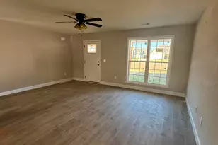 217 Sutton Dr, Perry, GA 31069 - Photo 5