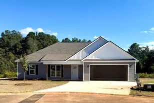 217 Sutton Dr, Perry, GA 31069 - Photo 1