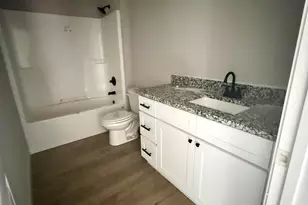215 Sutton Dr, Perry, GA 31069 - Photo 7