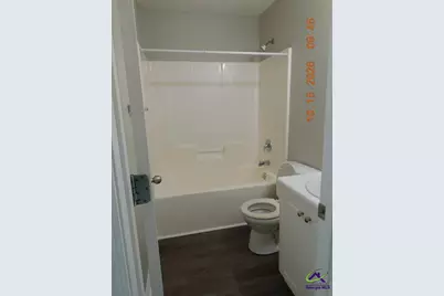 118 Kingston Village Drive, Perry, GA 31069 - Photo 11