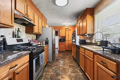 712 N Briarcliff Road, Warner Robins, GA 31088 - Photo 9
