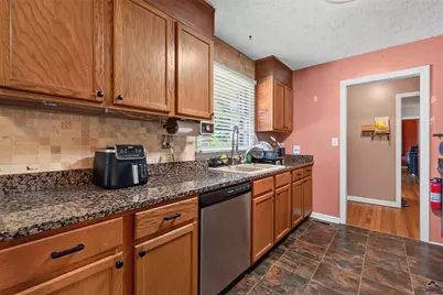 712 N Briarcliff Road, Warner Robins, GA 31088 - Photo 13