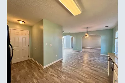 317 Timberwind Drive, Warner Robins, GA 31008 - Photo 11