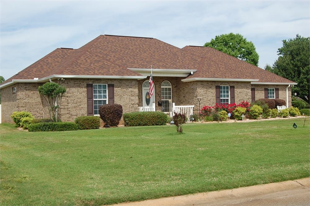 109 Brentwood Dr, Warner Robins, GA 31088 MLS 226327 Coldwell Banker