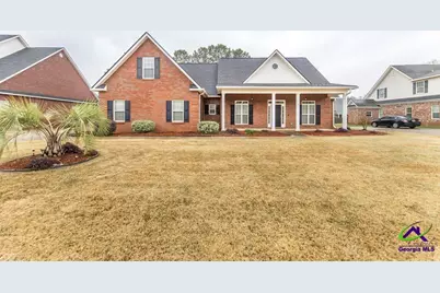 303 Estates Way, Warner Robins, GA 31088 - Photo 1