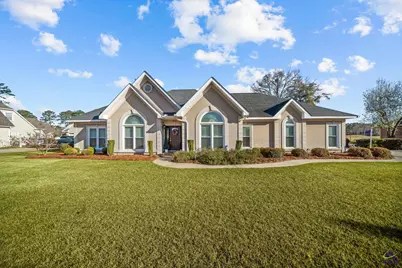 227 Fairways Drive, Warner Robins, GA 31088 - Photo 1