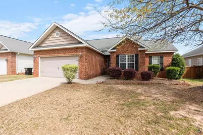 319 Manchester Lane, Byron, GA 31088 - Photo 1