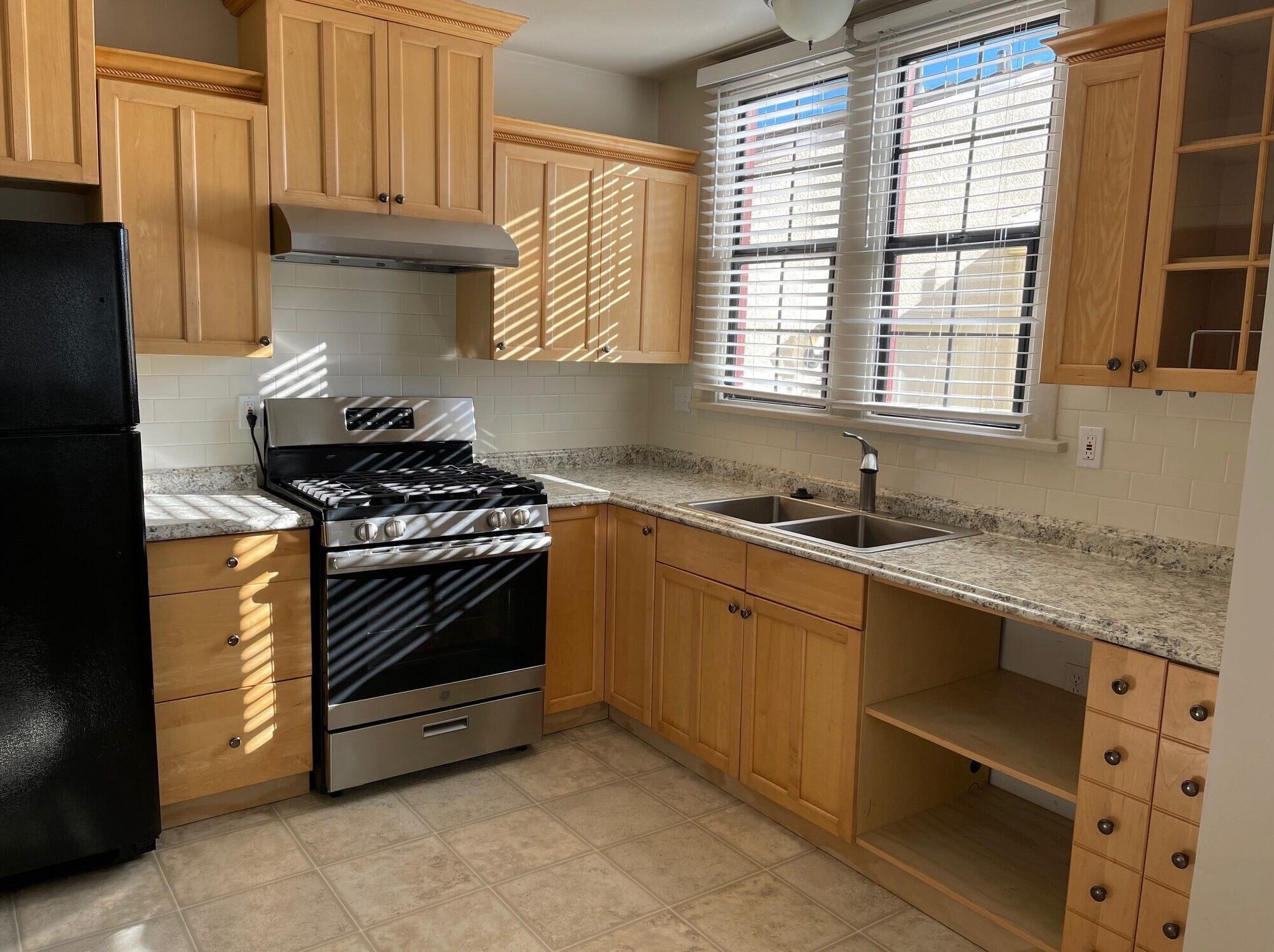 121 N St, Lompoc CA  93436-6624 exterior