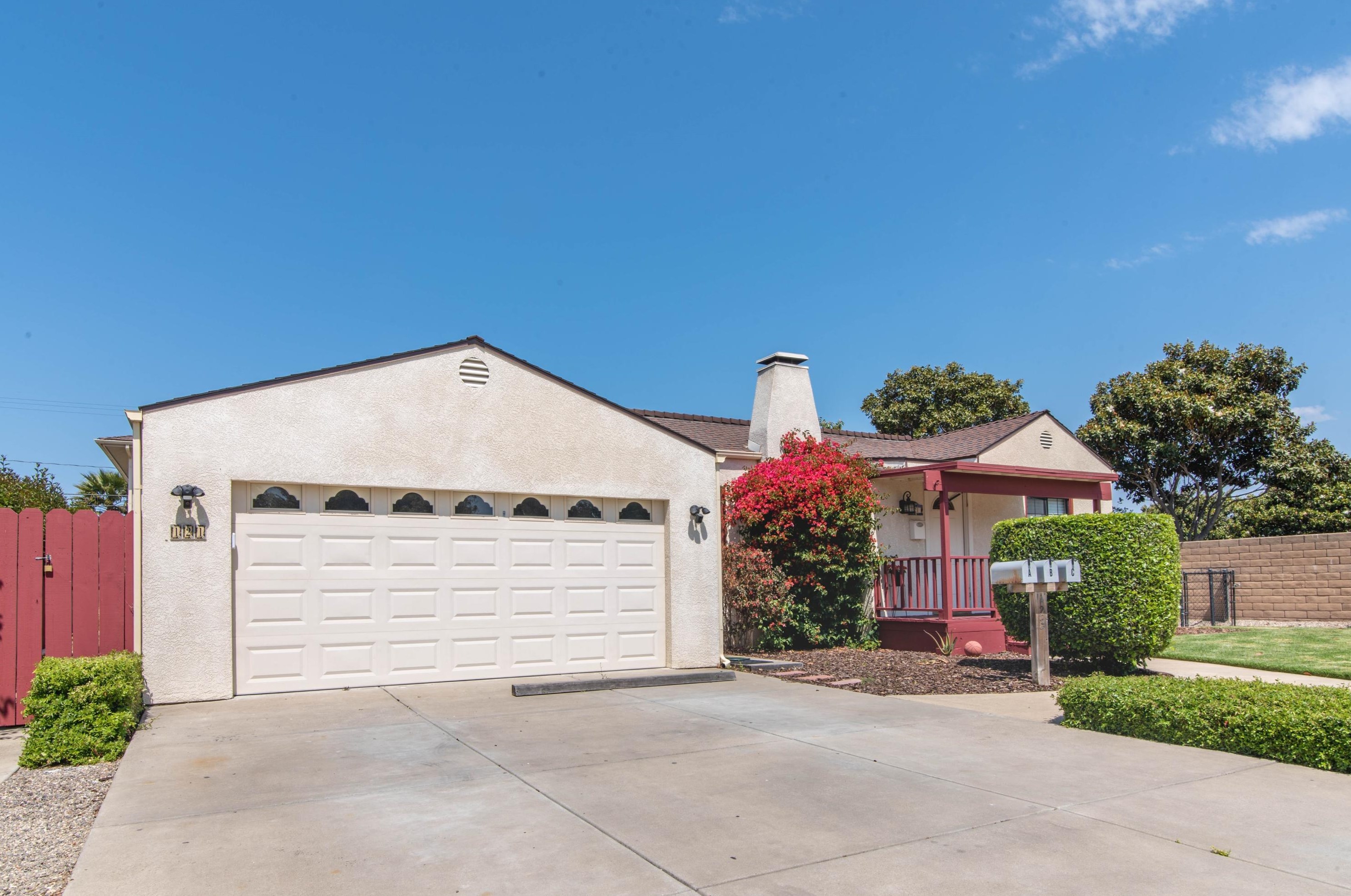 121 N St, Lompoc CA  93436-6624 exterior