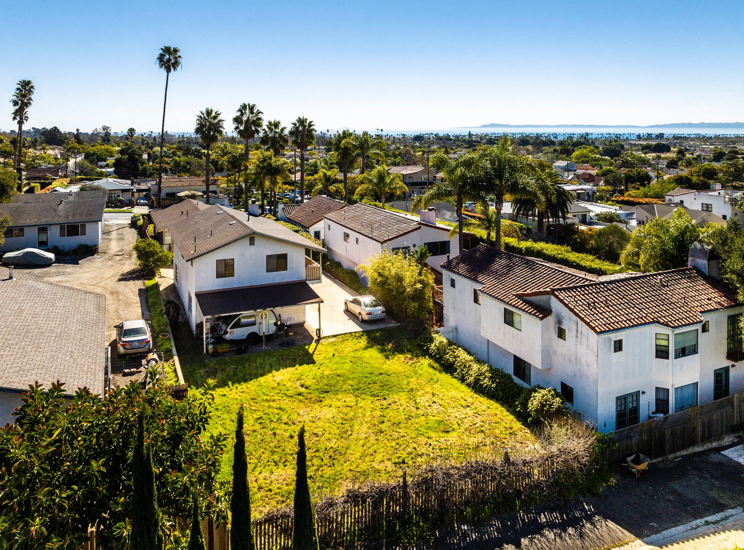 1229 E Cota St, Santa Barbara, CA 93103