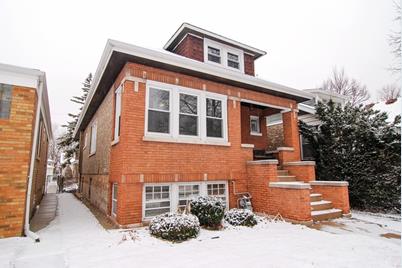 2706 Clarence Avenue - Photo 1