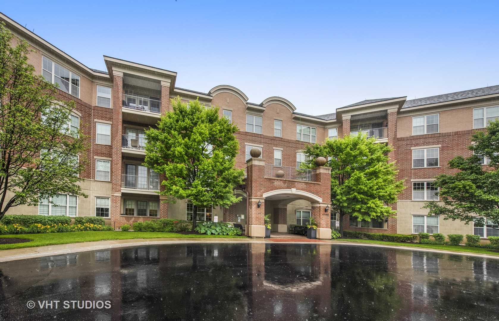 2700 Summit Dr 405, Glenview, IL 60025 MLS 10004987 Coldwell Banker