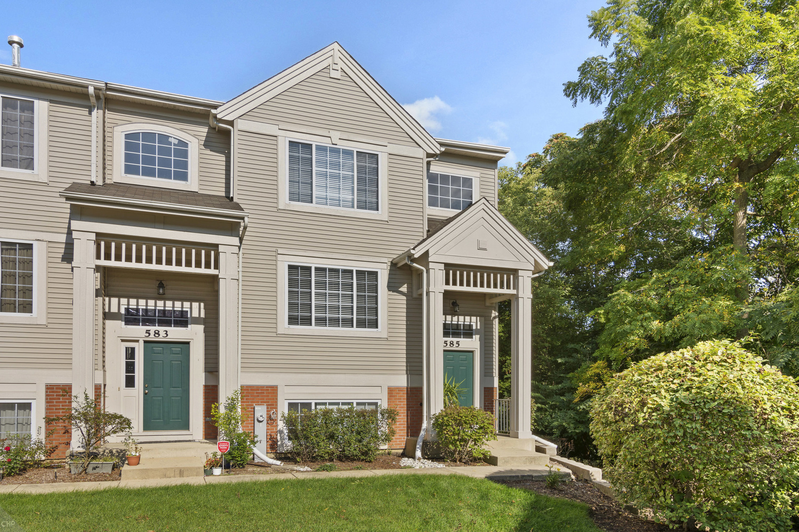 585 Cary Woods Cir, Cary, IL 60013 MLS 10071798 Coldwell Banker