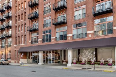 360 West Illinois Street #626 - Photo 1