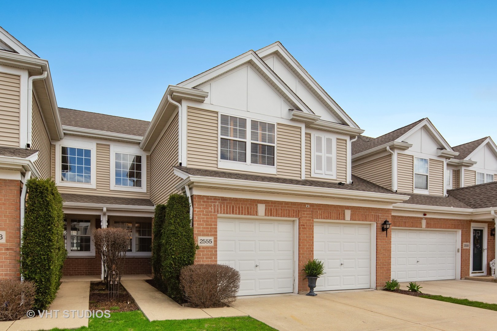 2555 Camberley Cir, Westchester, IL 60154 MLS 10344863 Coldwell Banker