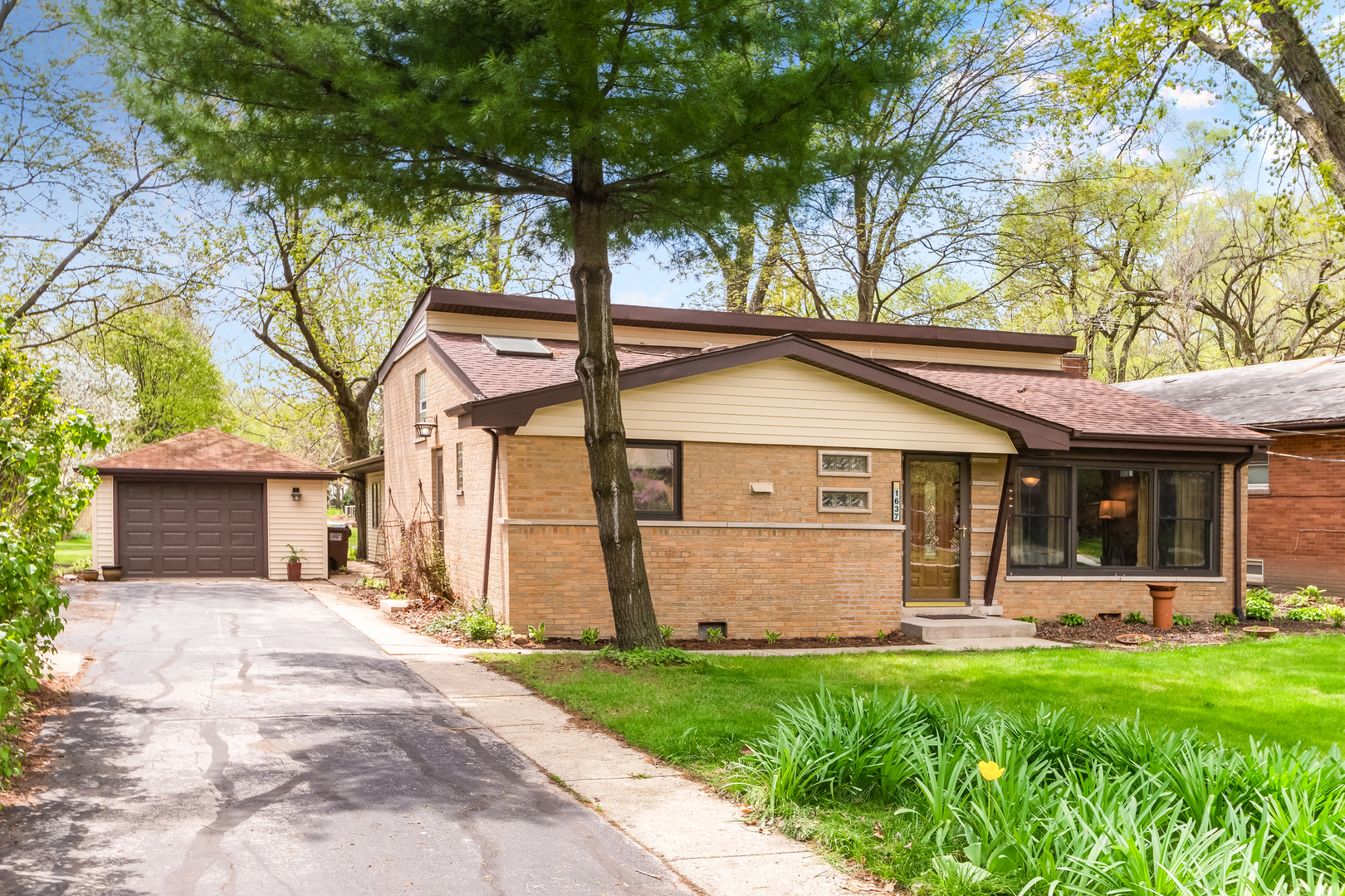 1637 187th St, Homewood, IL 60430 MLS 10372720 Coldwell Banker