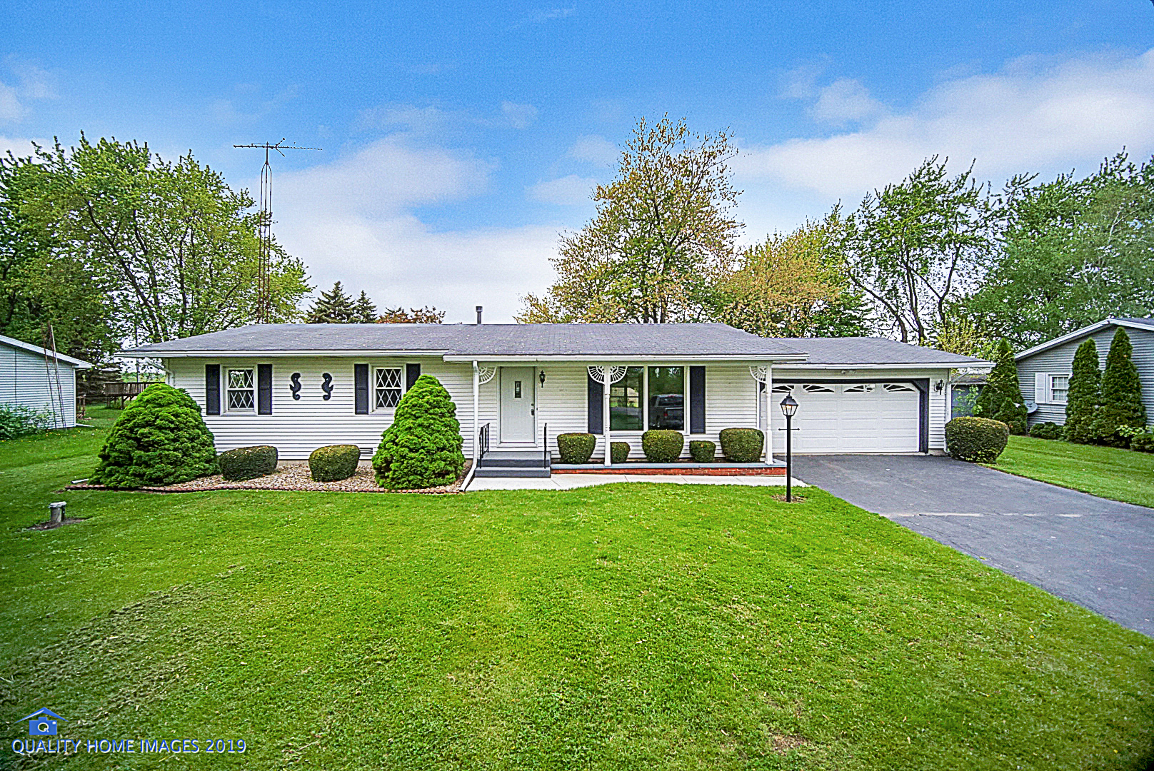 8862 N 12000E Rd, Grant Park, IL 60940 MLS 10397659 Coldwell Banker