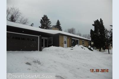 6193 49th Street N, Oakdale, MN 55128 - Photo 1