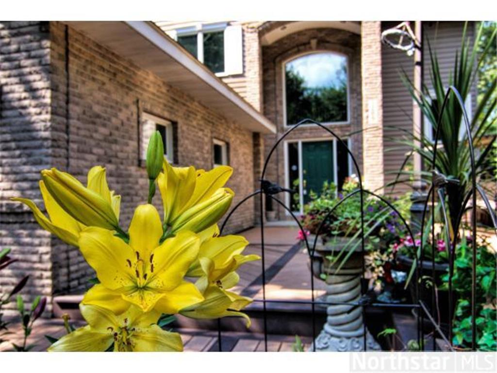 1289 Deerwood Dr, Eagan, MN 55123 MLS 4392412 Coldwell Banker