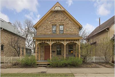 2103 Milwaukee Avenue - Photo 1