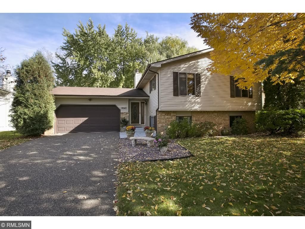 9645 Garrison Way, Eden Prairie, MN 55347 MLS 4893631 Coldwell Banker