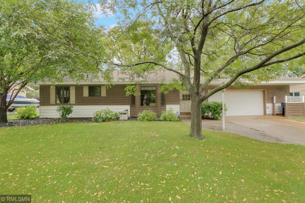 941 Beacon Ln, Apple Valley, MN 55124 MLS 4990077 Coldwell Banker