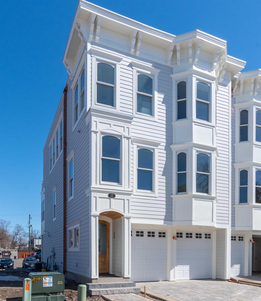 17 Village Ln, Excelsior, MN 55331 MLS 5009012 Coldwell Banker