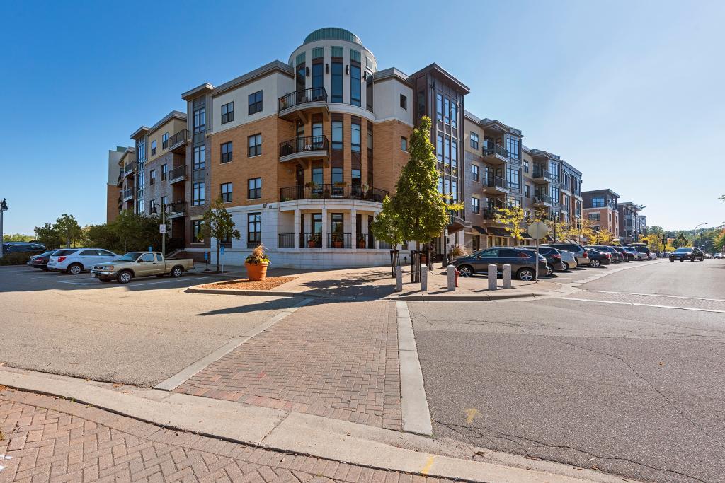 3709 Grand Way 422, Saint Louis Park, MN 55416 MLS 5016387