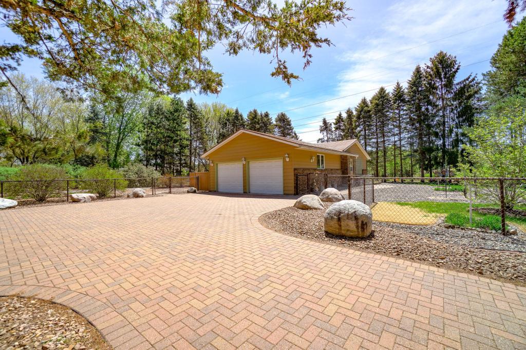 5933 Highlands Trail N, Lake Elmo, MN 55042 MLS 5202515 Coldwell Banker