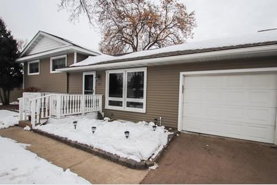 233 Elm Dr, Apple Valley, MN 55124 - MLS 5352923 ...