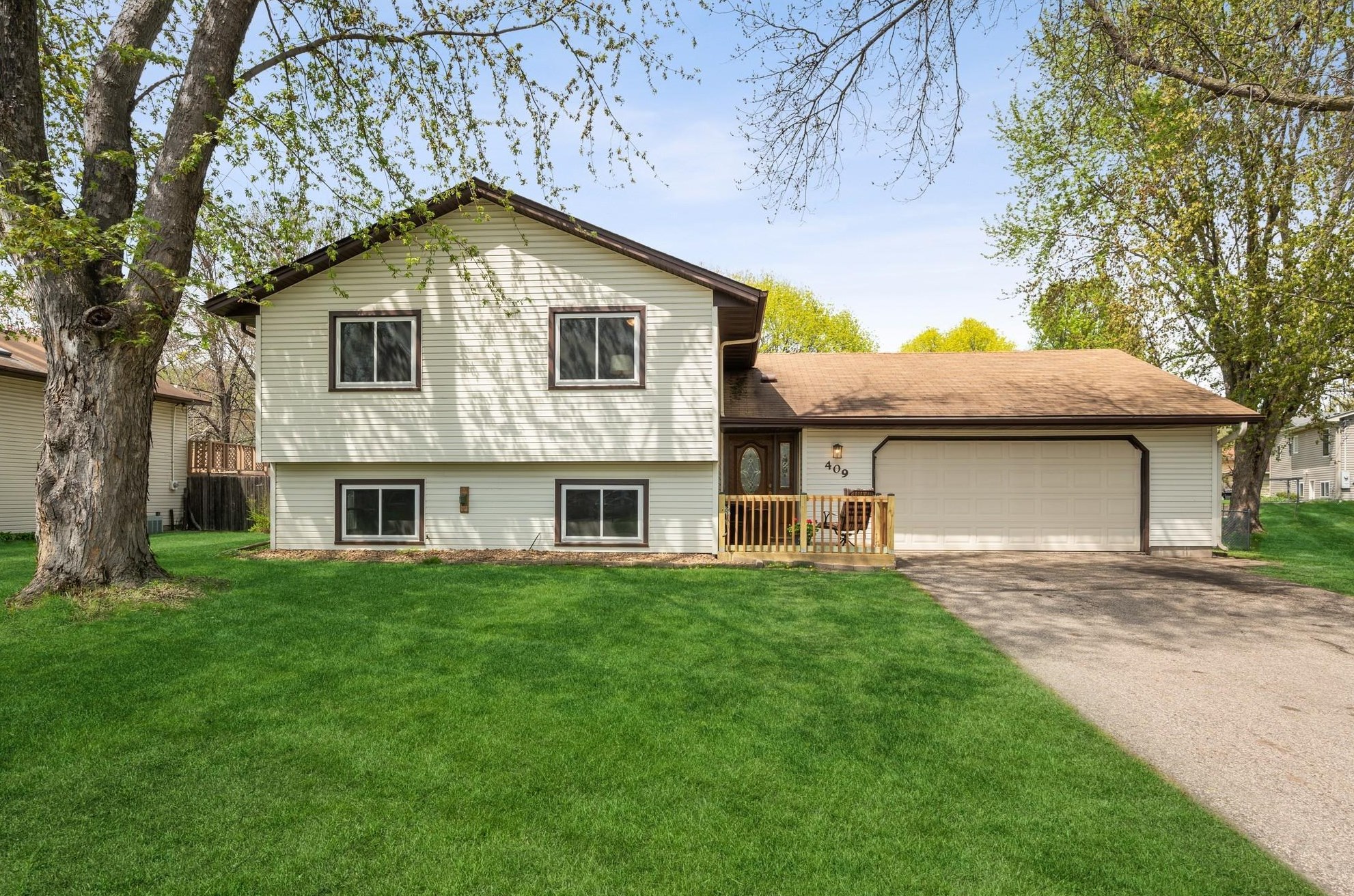 409 83rd Ave NE, Spring Lake Park, MN 55432 MLS 5704279 Coldwell Banker