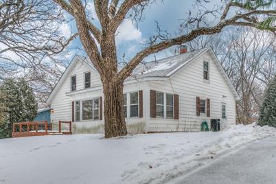 202 Hamilton Drive - Photo 1