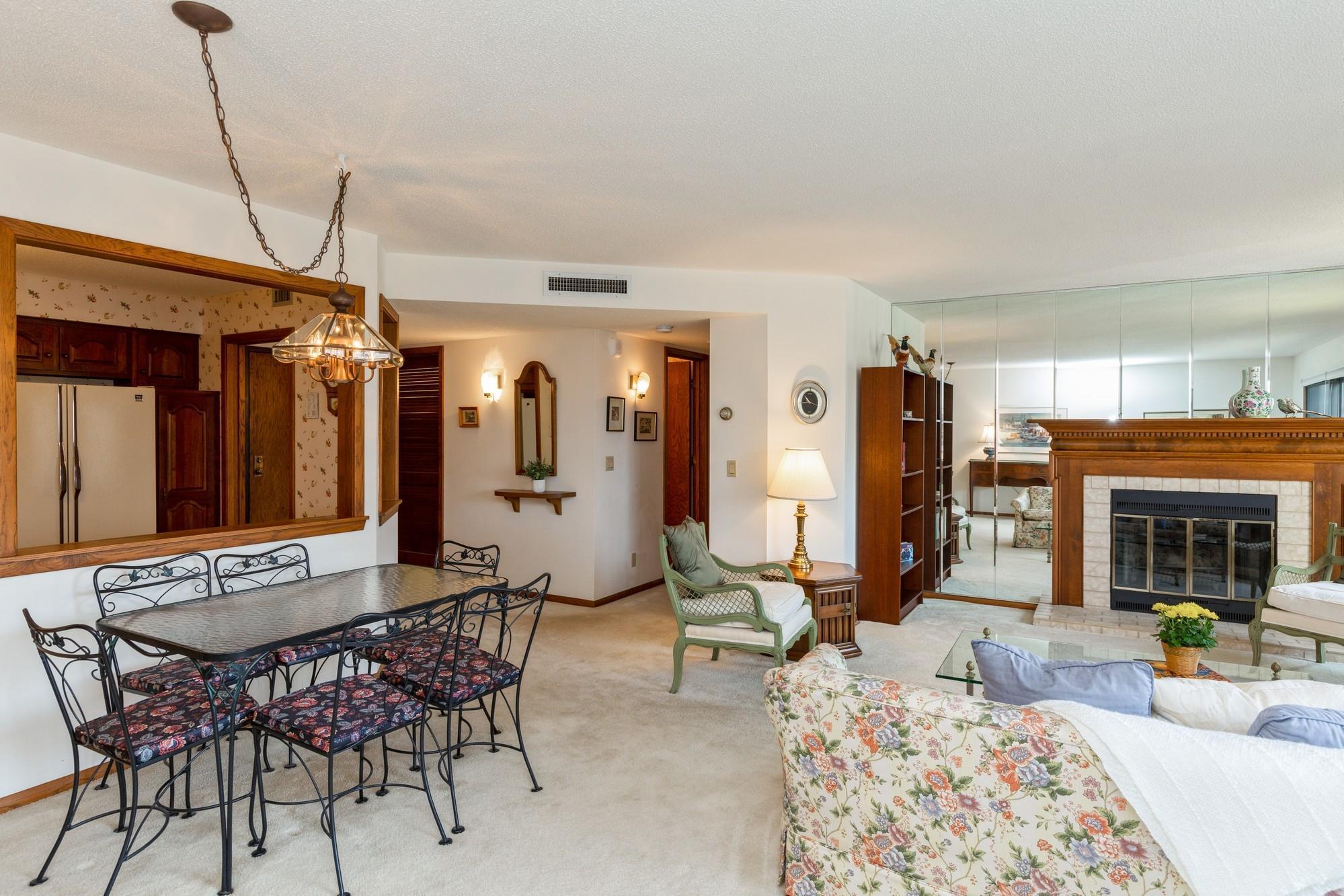 3030 St Albans Mill Rd 211, MN 55305 MLS 5732122