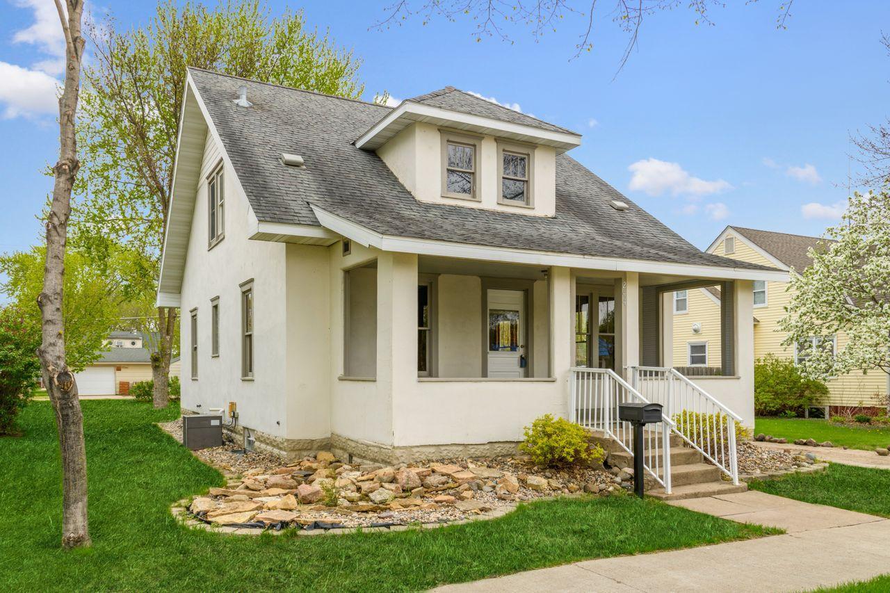 244 S Meridian St, Belle Plaine, MN 56011 MLS 5753450 Coldwell Banker