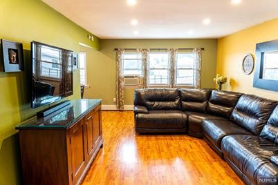 4325 Meadowview Avenue - Photo 1