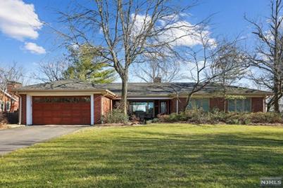 270 Forest Drive - Photo 1