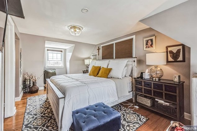 1 Haledon Ct, Paterson NJ exterior