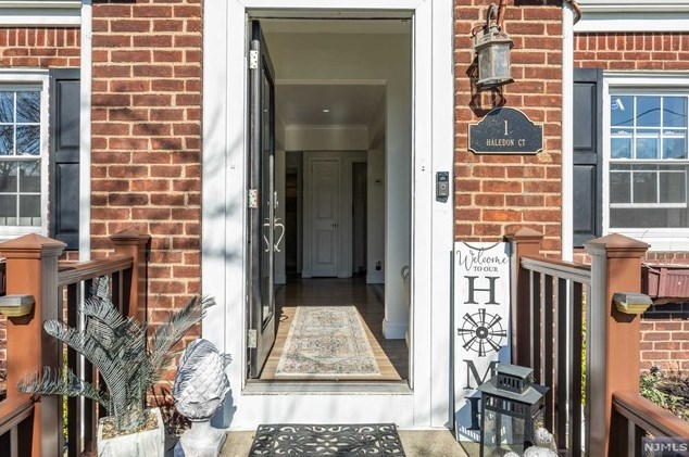 1 Haledon Ct, Paterson NJ exterior