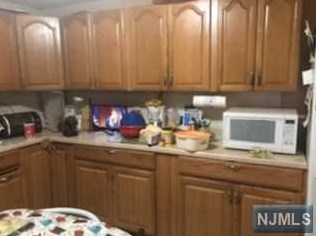 322 Hawthorne St, Orange NJ 07050-2813 exterior