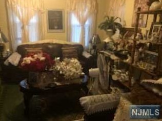 322 Hawthorne St, Orange NJ 07050-2813 exterior