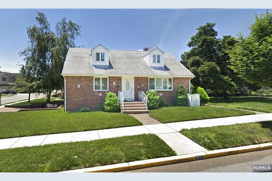 288 Highland Ave, Wood Ridge, NJ 07075 MLS 24008131 Coldwell Banker