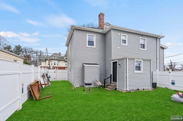 15 Norwood Ave, Plainfield NJ 07060-1354 exterior