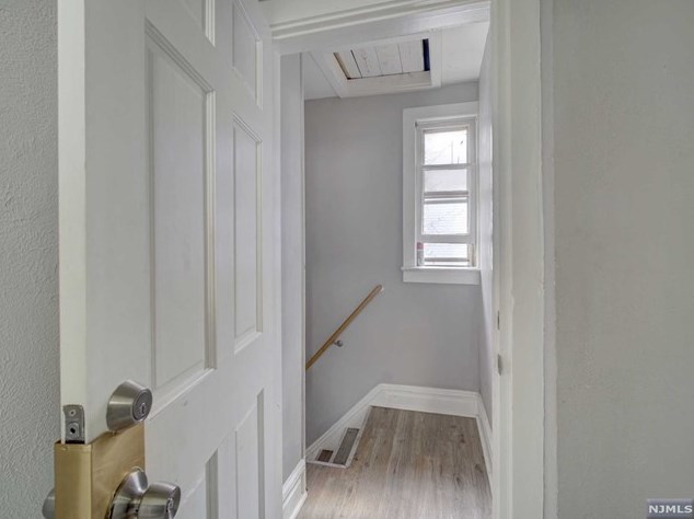 43 Montrose Ter, Irvington NJ  07111-3821 exterior