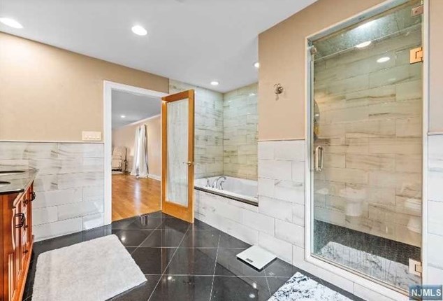 404 Un Ave, Belleville NJ 07109-1607 exterior