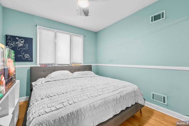 404 Un Ave, Belleville NJ 07109-1607 exterior