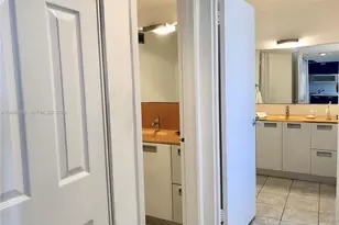 100 Lincoln Rd, Miami Beach, FL 33139 - Photo 5