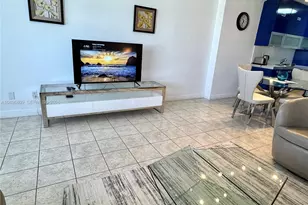 100 Lincoln Rd, Miami Beach, FL 33139 - Photo 11